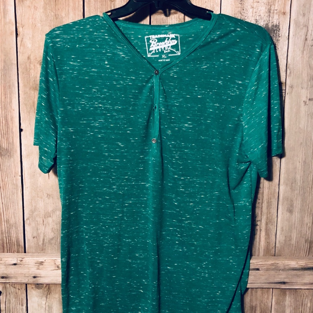 Green Short Sleeve tee